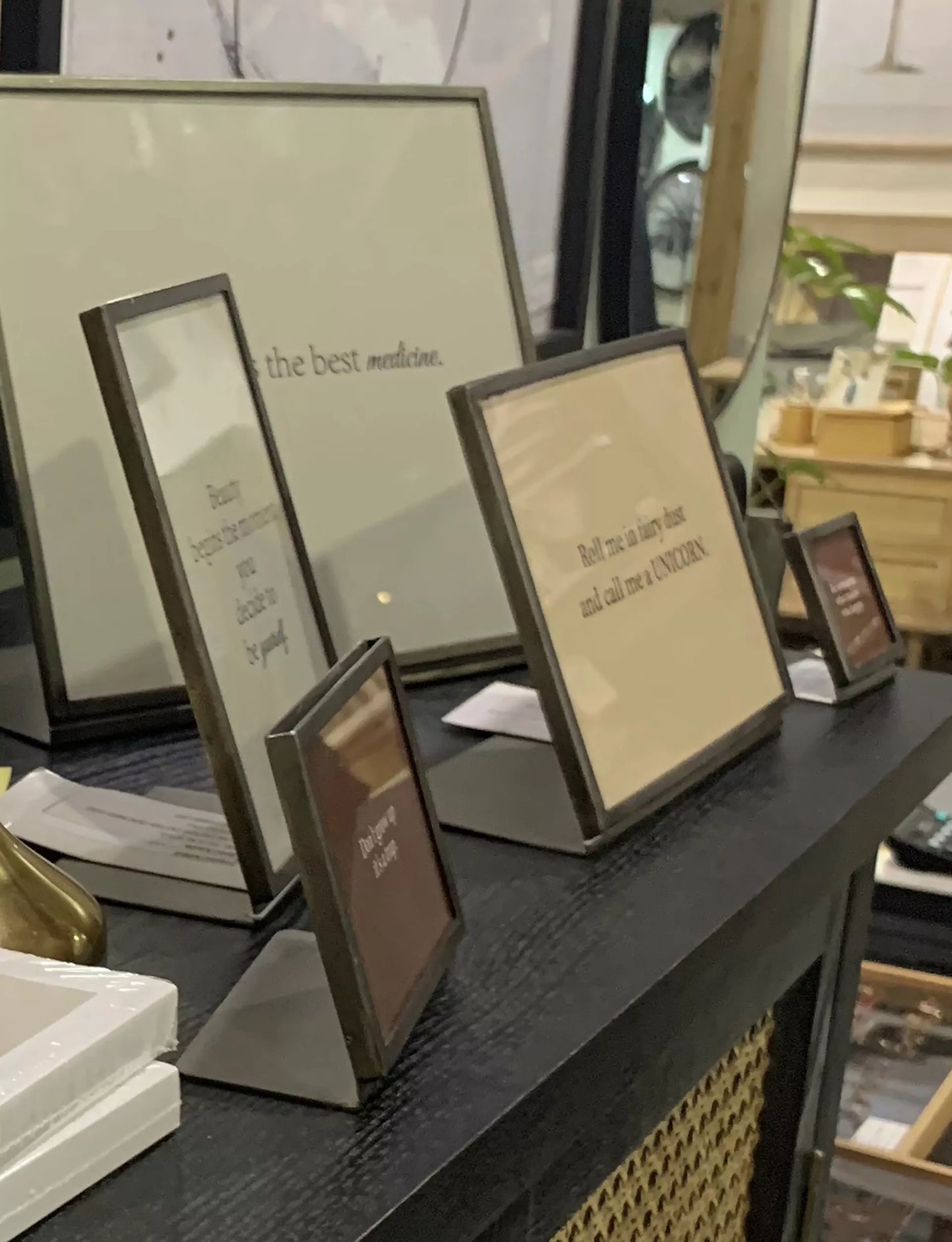 Valokuvakehys metalli