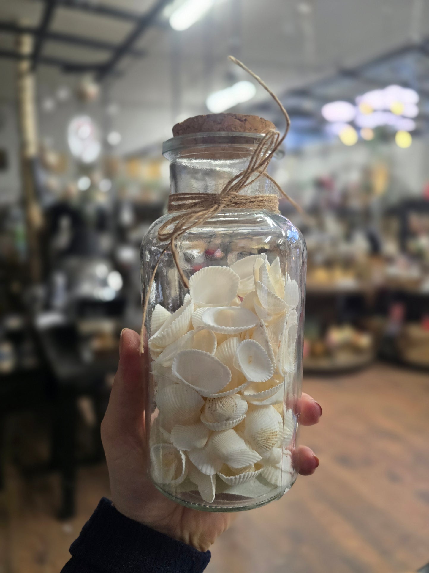 Simpukat lasipurkissa ALE