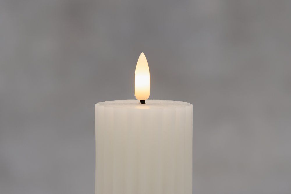 LED Pöytäkynttilä uritettu